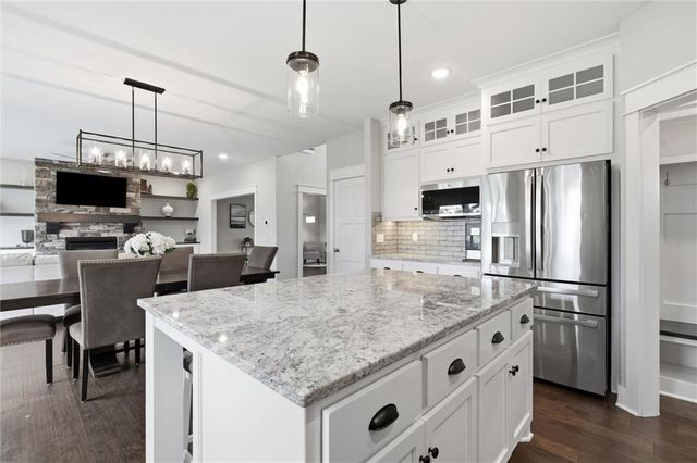31700 W 164th Court, Gardner, KS 66030