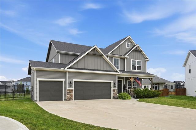 31700 W 164th Court, Gardner, KS 66030