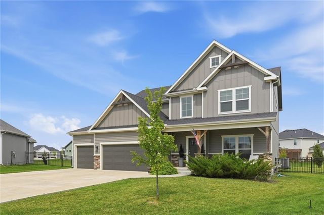 31700 W 164th Court, Gardner, KS 66030
