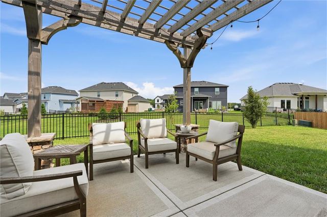 31700 W 164th Court, Gardner, KS 66030