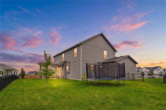 31700 W 164th Court, Gardner, KS 66030
