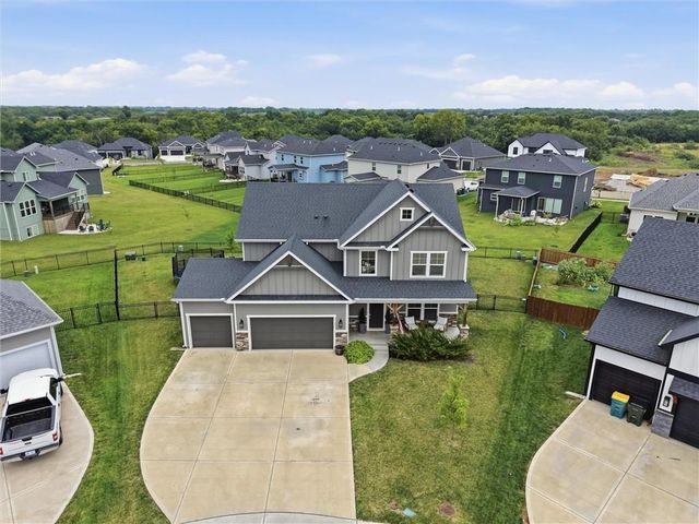 31700 W 164th Court, Gardner, KS 66030