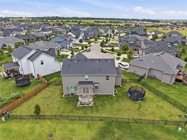 31700 W 164th Court, Gardner, KS 66030