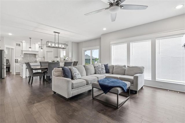 31700 W 164th Court, Gardner, KS 66030