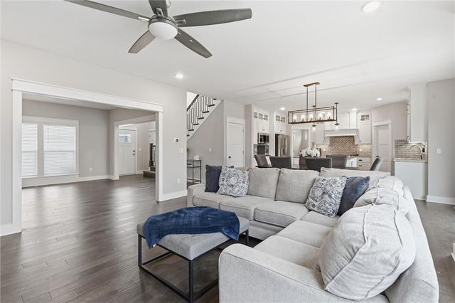31700 W 164th Court, Gardner, KS 66030