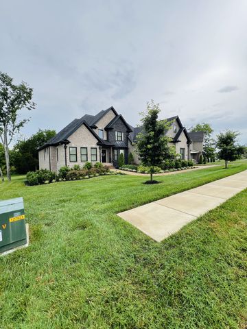 1003 Quillen Way, Lebanon, TN 37087
