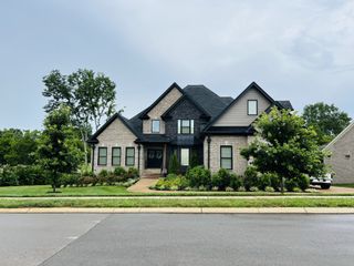 1003 Quillen Way, Lebanon, TN 37087