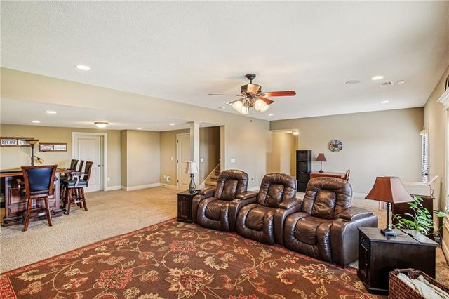 17530 254th Street, Tonganoxie, KS 66086