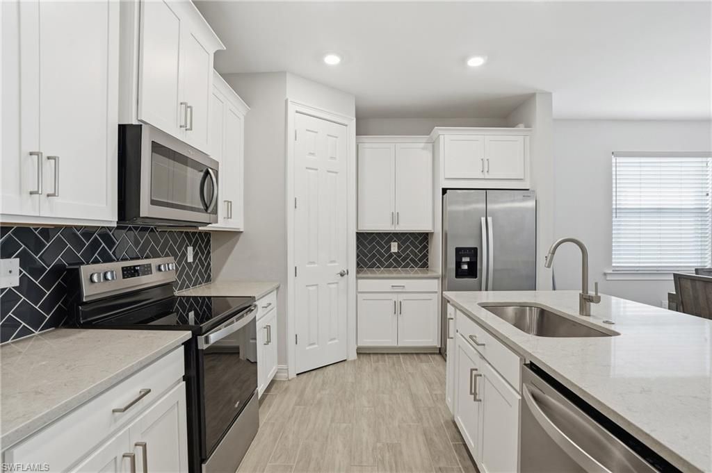 28009 Seasons Tide AVE, BONITA SPRINGS, FL 34135 — photo 3