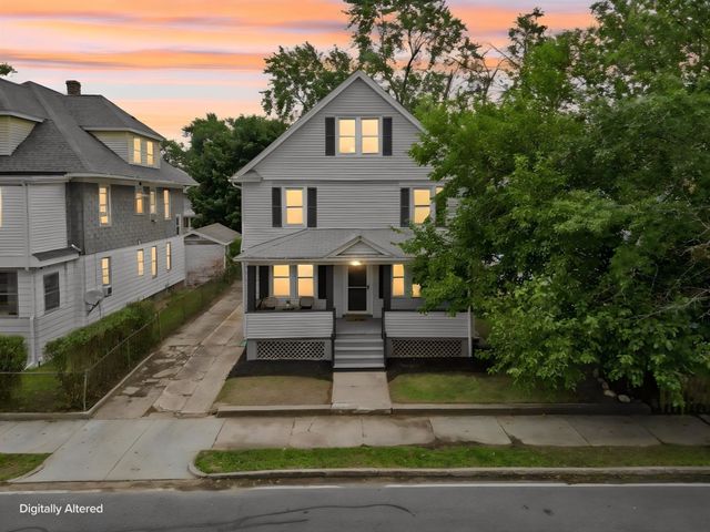 615 White St, Springfield, MA 01108