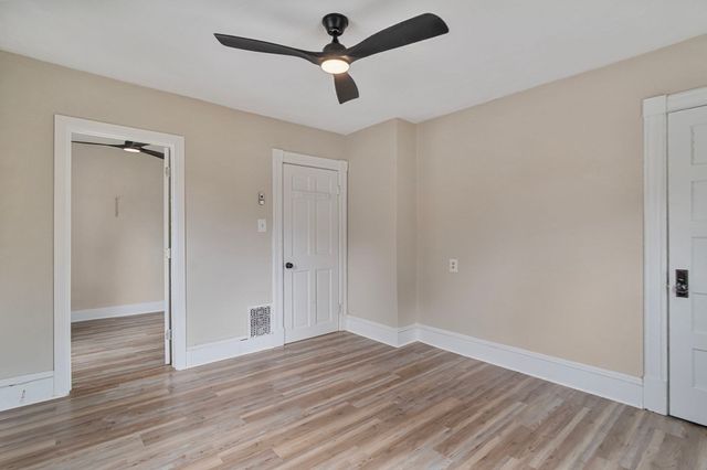 615 White St, Springfield, MA 01108