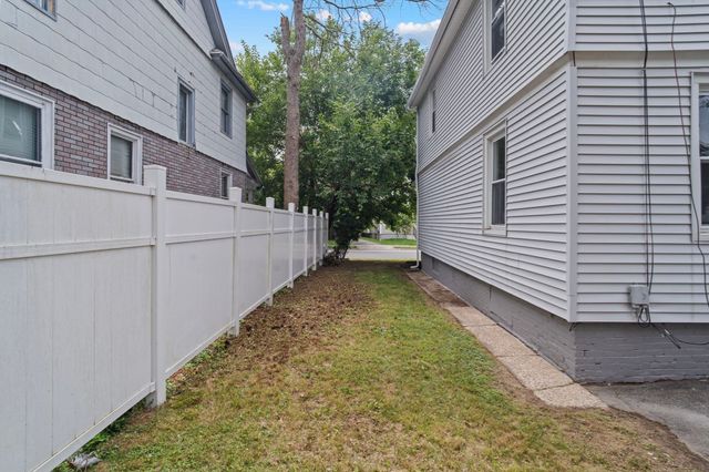 615 White St, Springfield, MA 01108