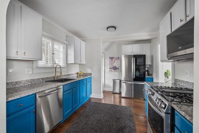 4954 Bell Street, Kansas City, MO 64112