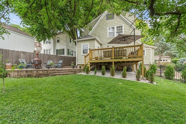 4954 Bell Street, Kansas City, MO 64112