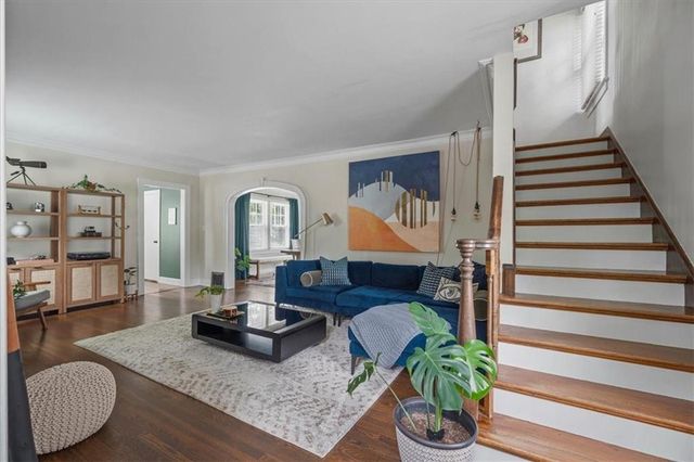 4954 Bell Street, Kansas City, MO 64112
