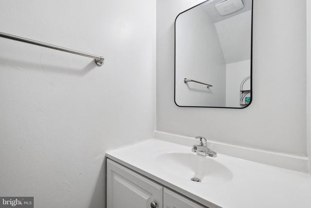 14417 SAGUARO PL, Centreville, VA 20121