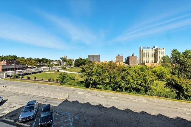 8300 E Jefferson Avenue 406, Detroit City, MI 48214