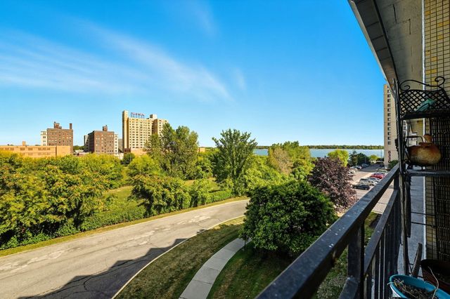 8300 E Jefferson Avenue 406, Detroit City, MI 48214