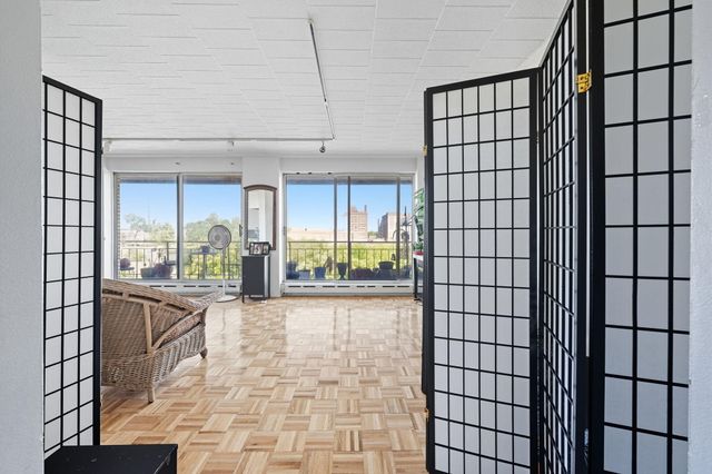 8300 E Jefferson Avenue 406, Detroit City, MI 48214