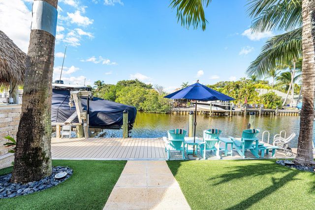 906 Dolphin Drive, Jupiter, FL 33458