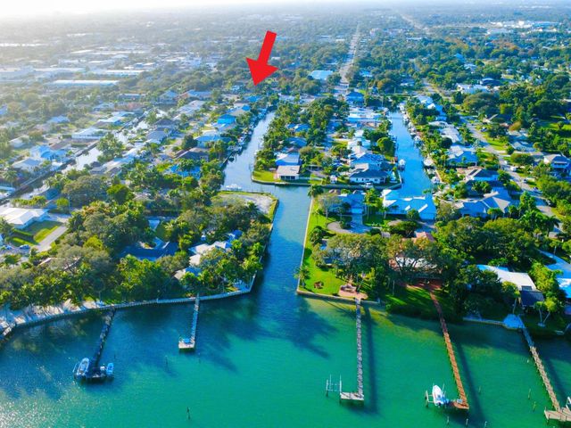 906 Dolphin Drive, Jupiter, FL 33458