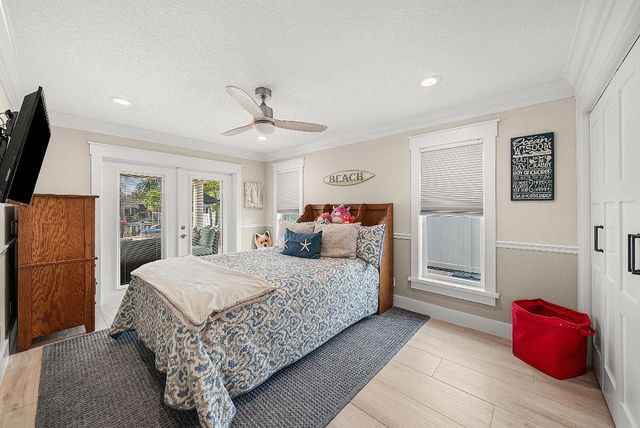 906 Dolphin Drive, Jupiter, FL 33458