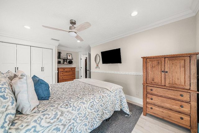 906 Dolphin Drive, Jupiter, FL 33458