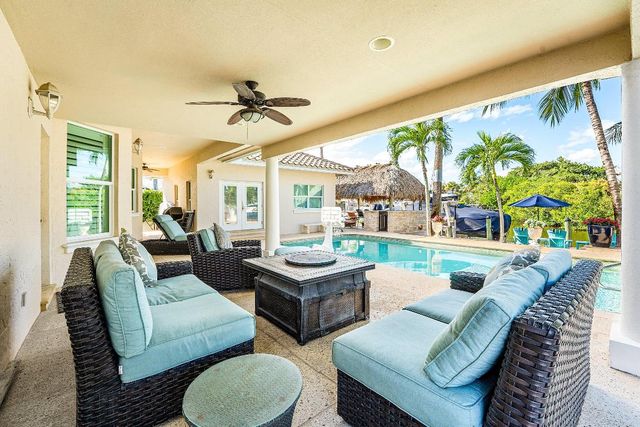 906 Dolphin Drive, Jupiter, FL 33458