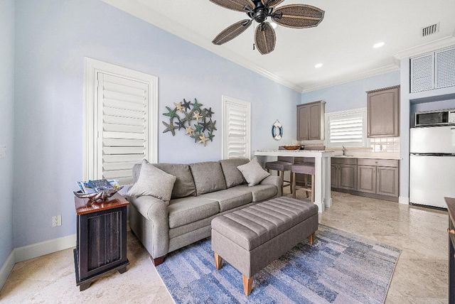 906 Dolphin Drive, Jupiter, FL 33458