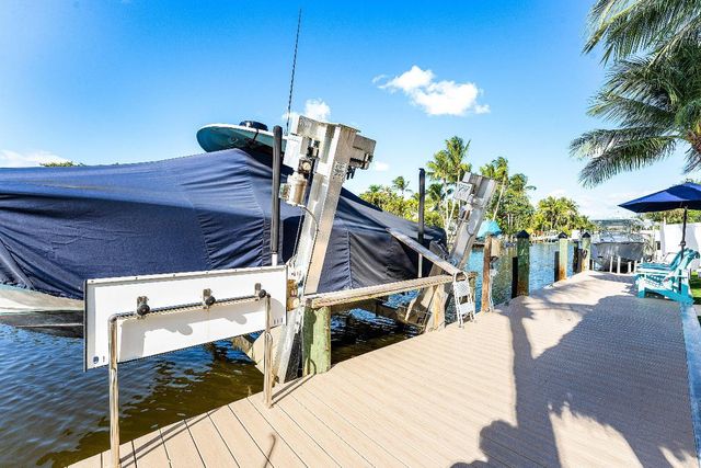 906 Dolphin Drive, Jupiter, FL 33458