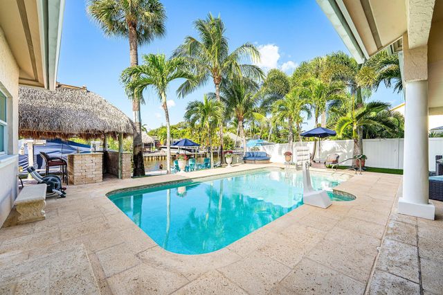 906 Dolphin Drive, Jupiter, FL 33458