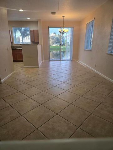 3182 Laurel Ridge Circle, Riviera Beach, FL 33404