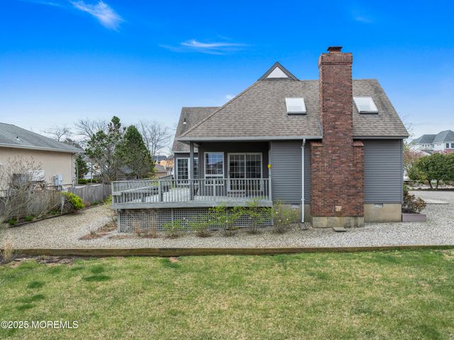52 Aldo Court, Toms River, NJ 08753