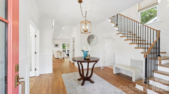 2232 Commonwealth Avenue, Charlotte, NC 28205