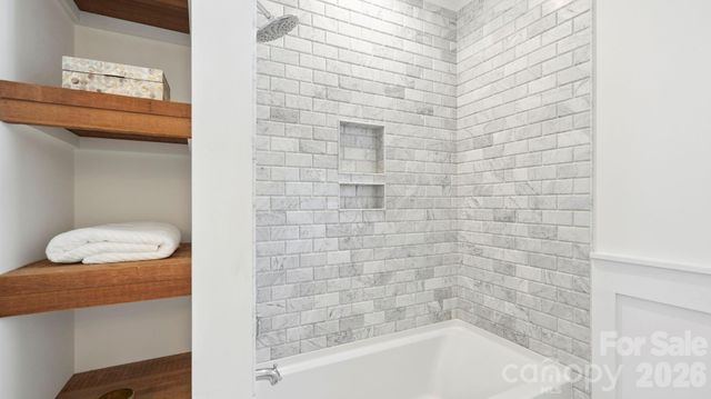 2232 Commonwealth Avenue, Charlotte, NC 28205