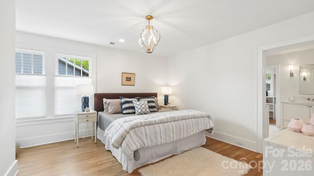 2232 Commonwealth Avenue, Charlotte, NC 28205