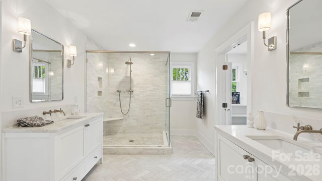 2232 Commonwealth Avenue, Charlotte, NC 28205