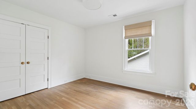 2232 Commonwealth Avenue, Charlotte, NC 28205