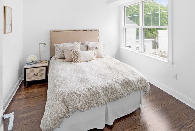 70 Otis St 2, Cambridge, MA 02141
