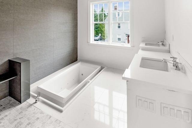 70 Otis St 2, Cambridge, MA 02141