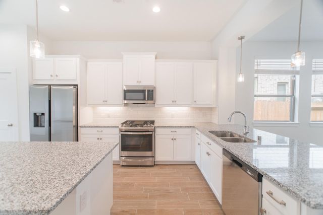 10574 Wild Chives, Conroe, TX 77385