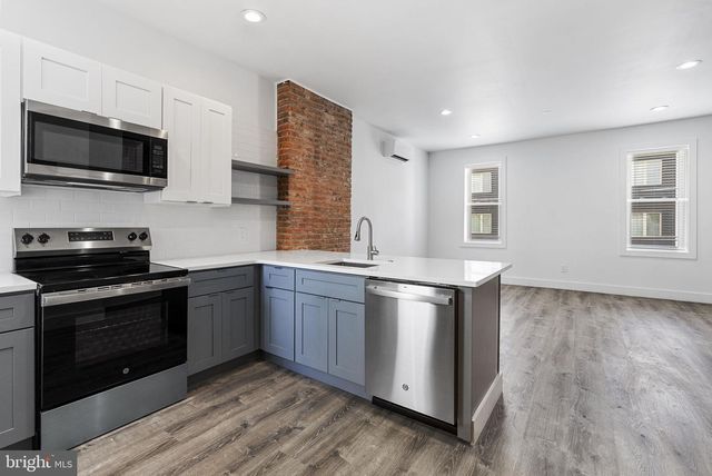1928 E CUMBERLAND ST, Philadelphia, PA 19125