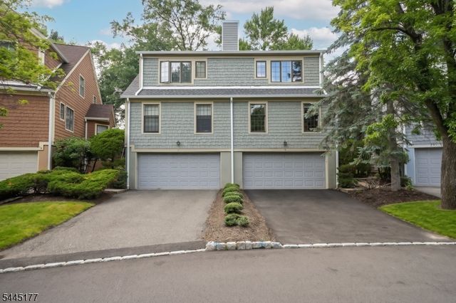 15 Nuthatcher Ct, Wayne Twp., NJ 07470