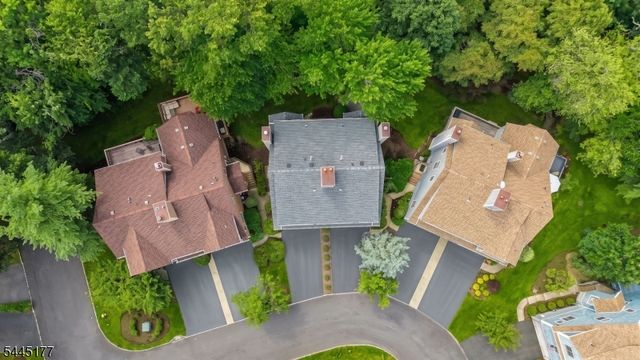 15 Nuthatcher Ct, Wayne Twp., NJ 07470