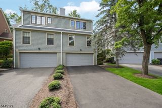15 Nuthatcher Ct, Wayne Twp., NJ 07470