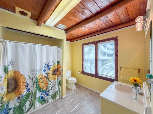 2701 Clear Creek Rd, Pulaski, TN 38478