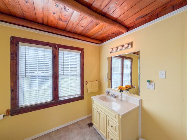 2701 Clear Creek Rd, Pulaski, TN 38478