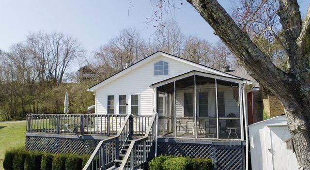 2701 Clear Creek Rd, Pulaski, TN 38478