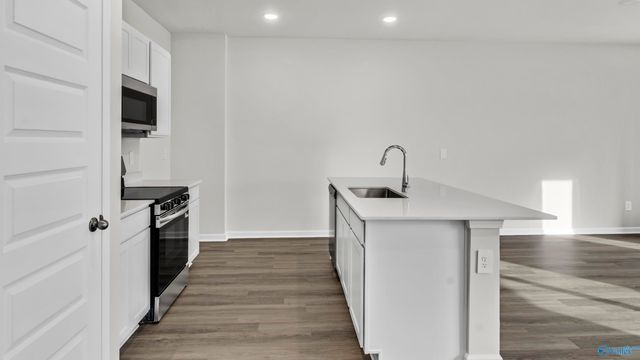 3267 Feldspar Drive SW, Limestone, AL 35756