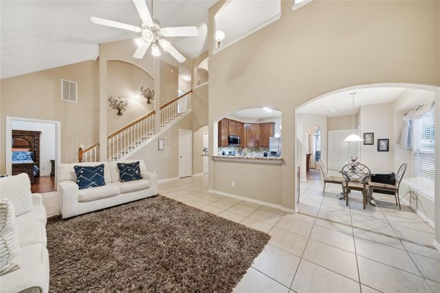 5106 Westwood Pines Drive, Katy, TX 77449